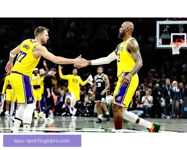 湖人复仇骑士豪取赛季第50胜东契奇42分12助攻里程碑詹姆斯再写历史 湖人复仇骑士豪取赛季第50胜东契奇42分12助攻里程碑詹姆斯再写历史